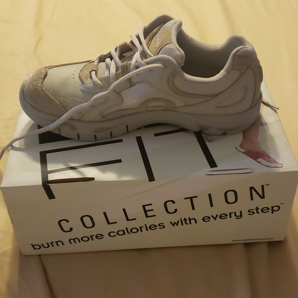 Earth exerfit collection sneaker